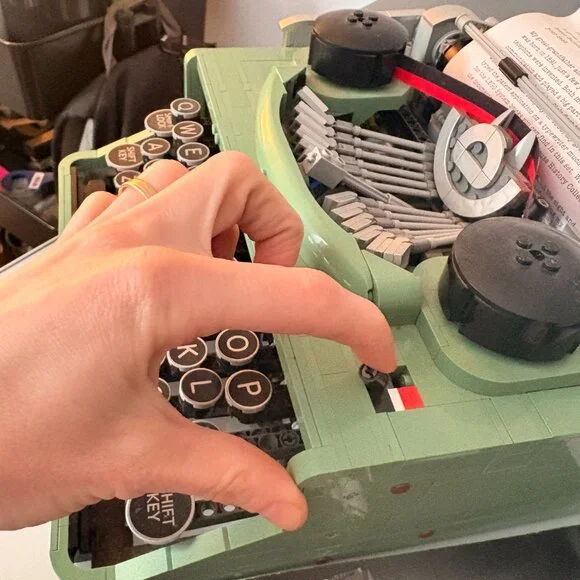 Lego Typewriter Set - Picture 6 of 11